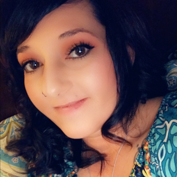 Meet your Posher, Tasha - Picture 2 of 2